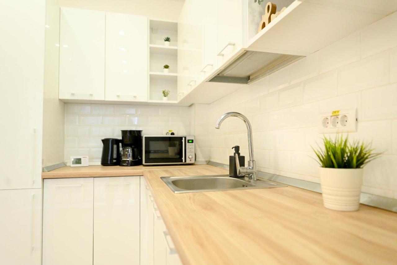 Splendid 2Br Apartment With Breathtaking Views Of Casa Poporului Бухарест Экстерьер фото